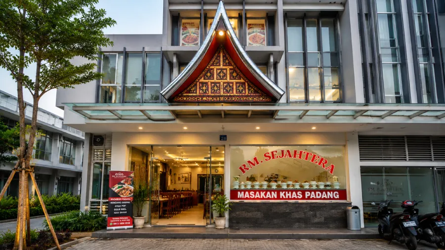 lokasi restoran keluarga RM Sejahtera di Grand Wisata Business Park Bekasi